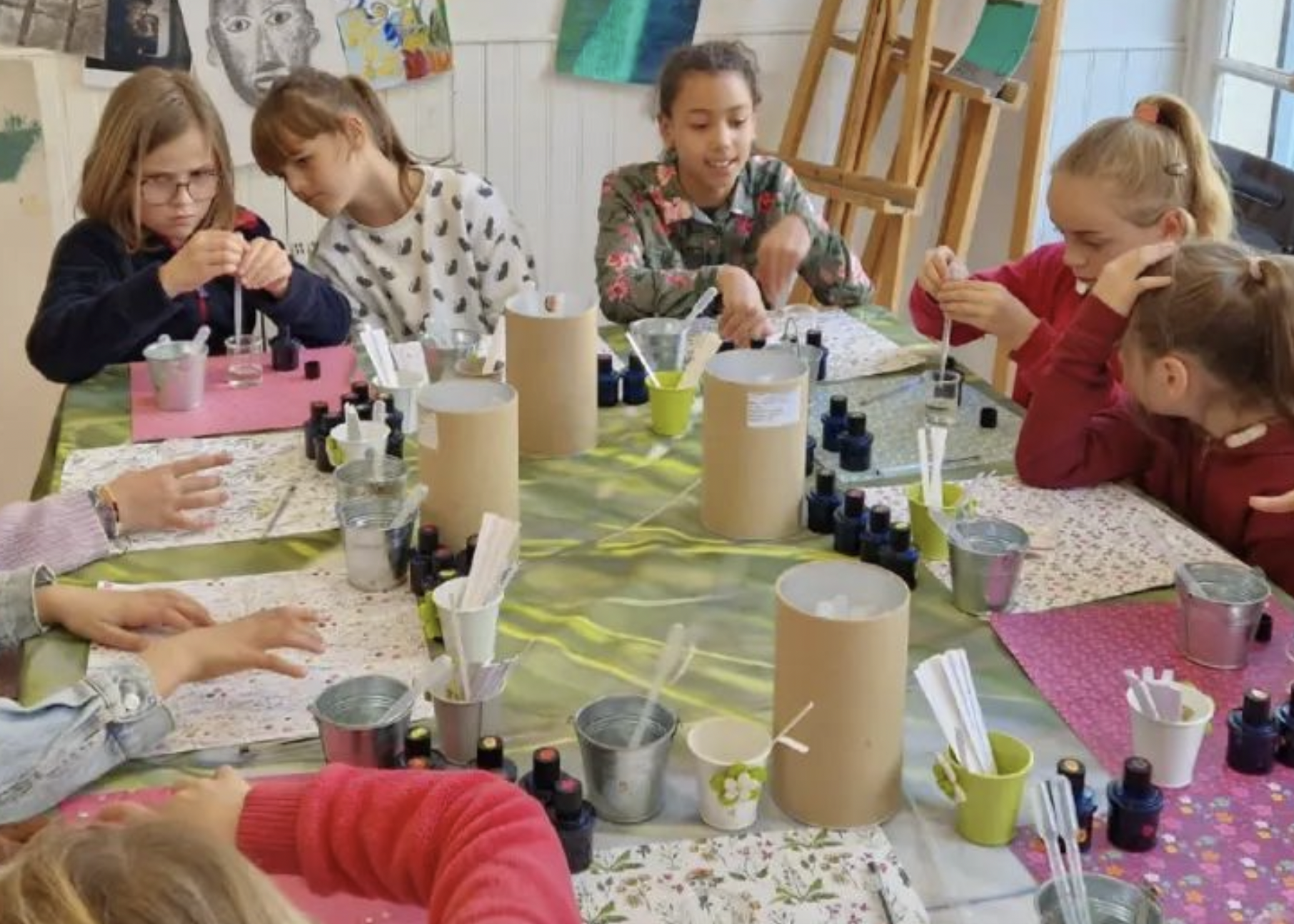 Activité enfant 6 ans : initiation des enfants à la poterie