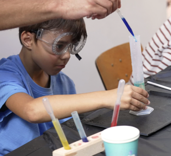 Anniversaire Apprenti chimiste à domicile - 5/12 ans - Paris et IDF
