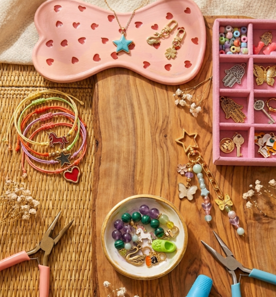 Anniversaire “Bar à Bijoux & Charms” - 5/13 ans - Paris 20e