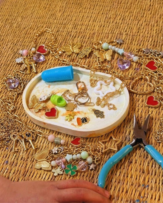Anniversaire “Bar à Bijoux & Charms” - 5/13 ans - Paris 20e