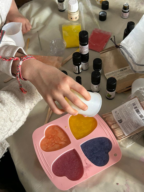 Anniversaire création cosmetique Bio à domicile - 7/12 ans - Paris et IDF