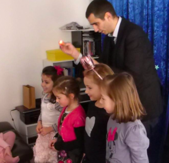 Anniversaire magie à domicile - 4/15 ans - Paris et Ile de France