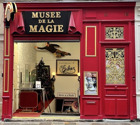 Billet adulte accompagnateur pour le musée de la magie