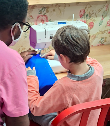 Stage couture et broderie 8/16 ans - 2hx5j - Paris 9è
