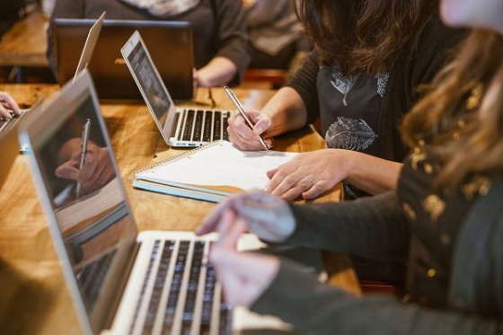 Stage Crée ton propre site Internet 3hx2j - 13/17ans - Paris 13è