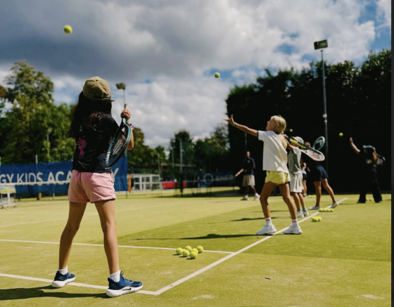 Stage tennis & compétition 5j - 3/15 ans - 75 avec transport